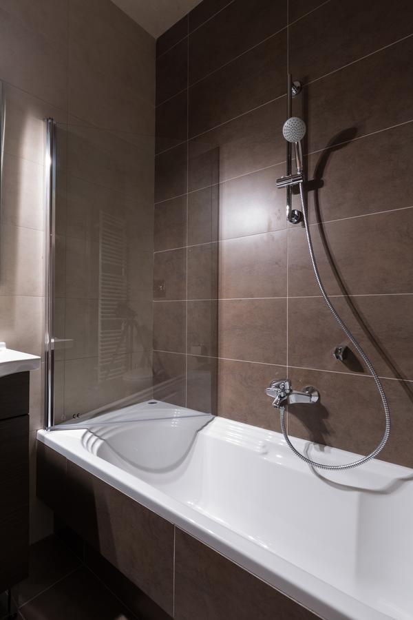 Stylish And Spacious 2Bd - Thiseio By Upstreet Athena Bagian luar foto